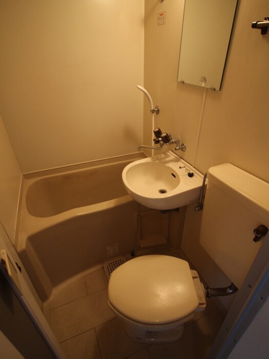 物件内観写真10　(バス／シャワールーム等)