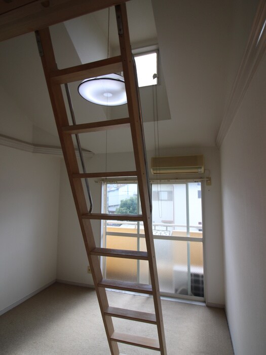 物件内観写真15　(居室)