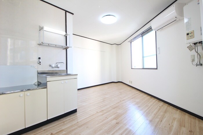 物件内観写真7　(居室)