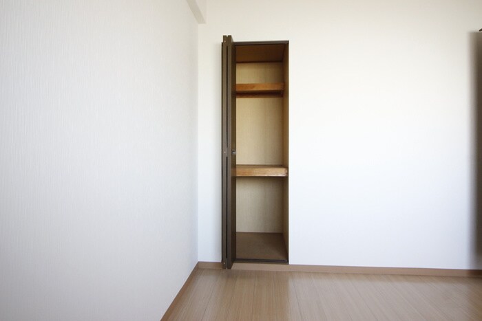 物件内観写真10　(収納)