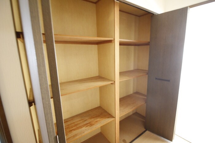 物件内観写真11　(収納)