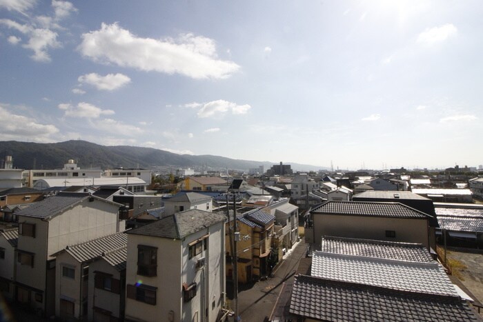 物件内観写真22　(室内からの展望)