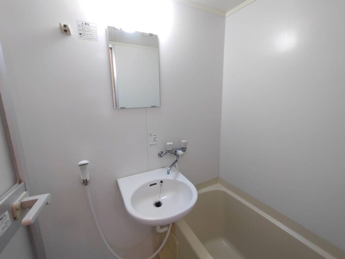 物件内観写真13　(洗面)