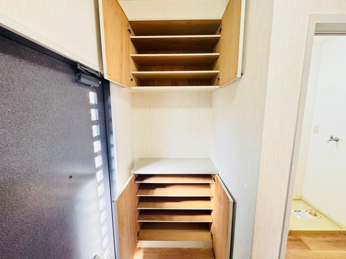 物件内観写真16　(靴箱)