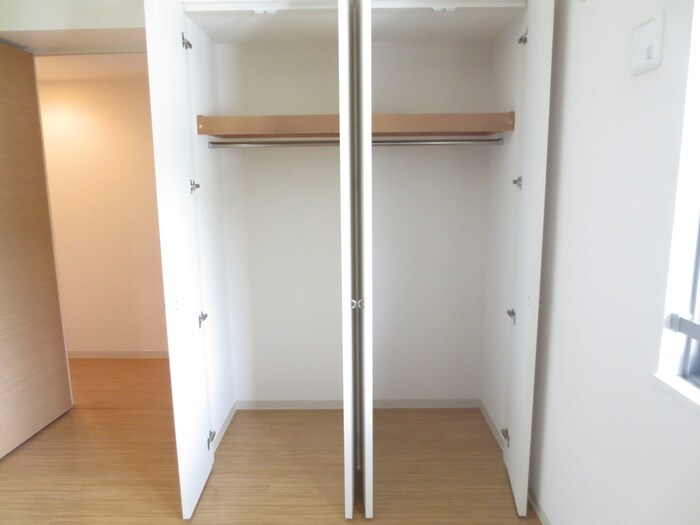 物件内観写真16　(収納)