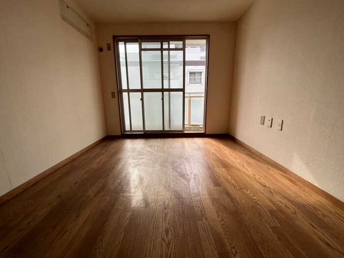 物件内観写真13　(居室)