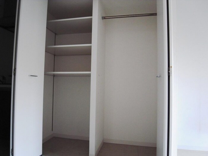物件内観写真10　(収納)
