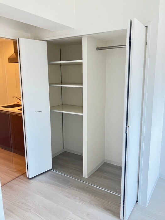 物件内観写真12　(収納)