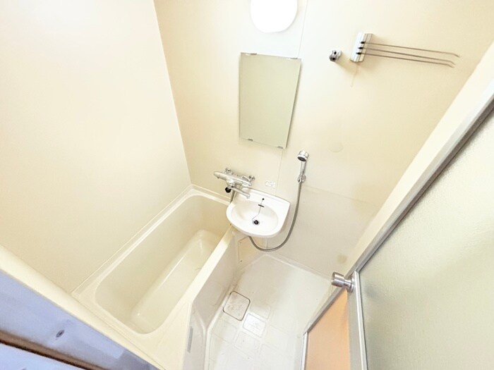 エイチ・ツーオー今川のバス