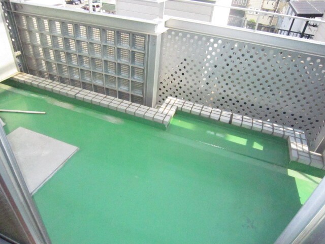 物件内観写真11　(ベランダ・バルコニー)