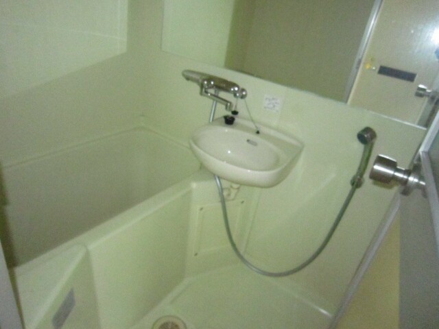 物件内観写真12　(バス／シャワールーム等)