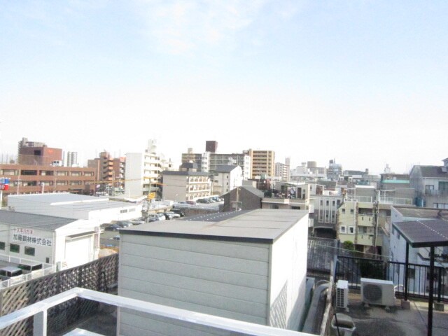 物件内観写真16　(室内からの展望)