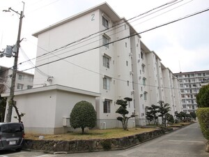 宝塚光明住宅２号棟（505）外観写真