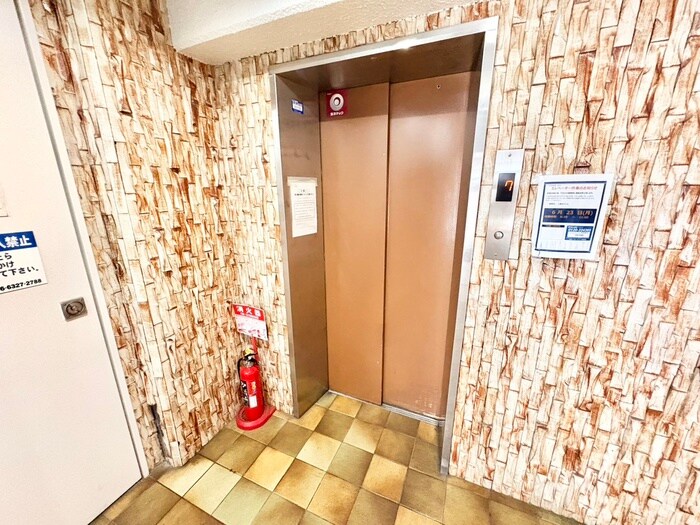 物件外観写真6　(建物設備)