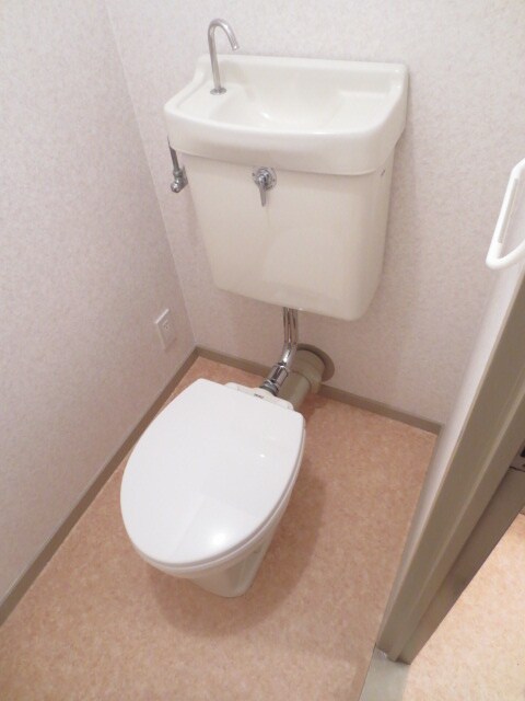 物件内観写真11　(トイレ)