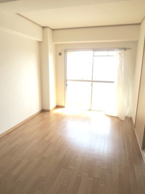 物件内観写真13　(居室)