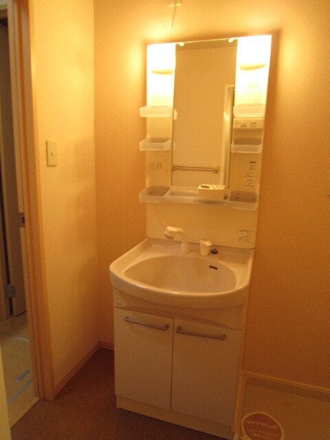 物件内観写真11　(洗面)