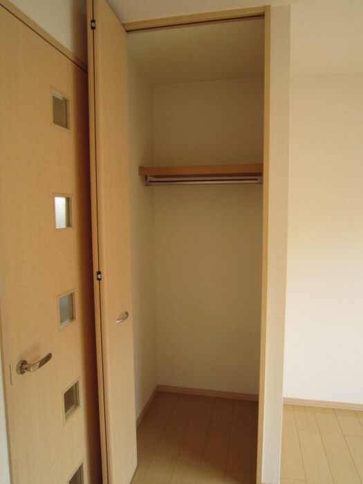 物件内観写真13　(収納)