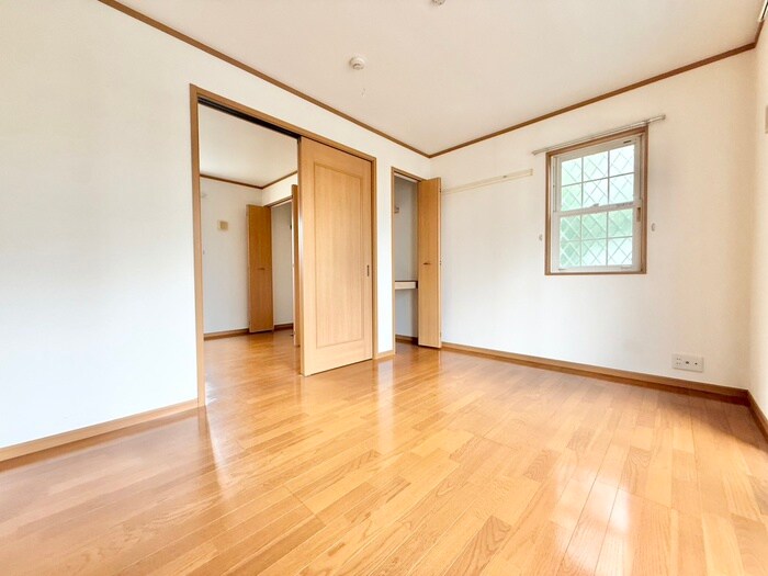 物件内観写真8　(居室)