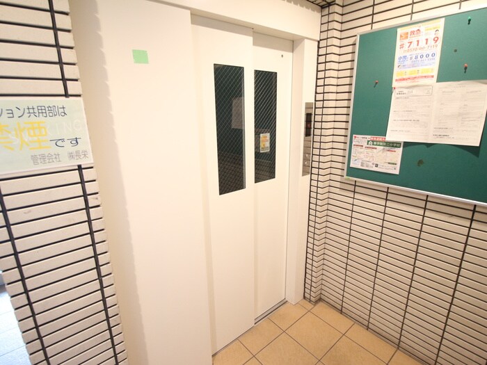 物件外観写真6　(建物設備)