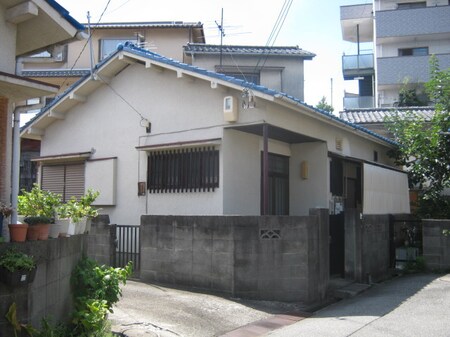 土井借家外観写真