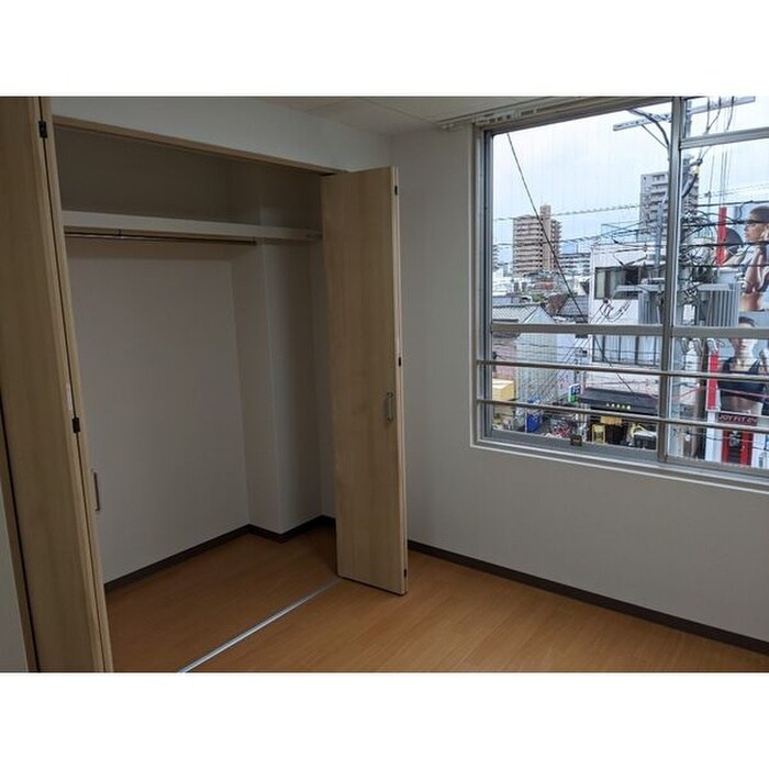 物件内観写真13　(収納)