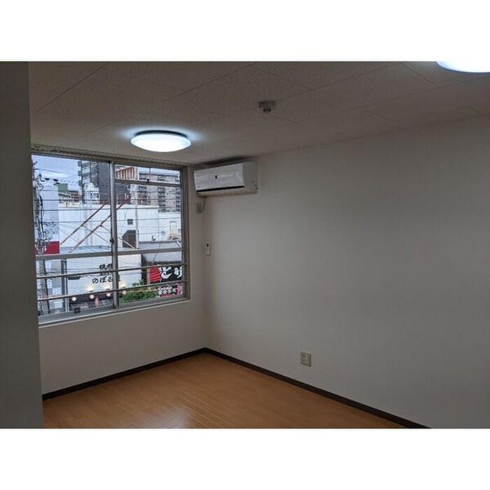 物件内観写真14　(居室)