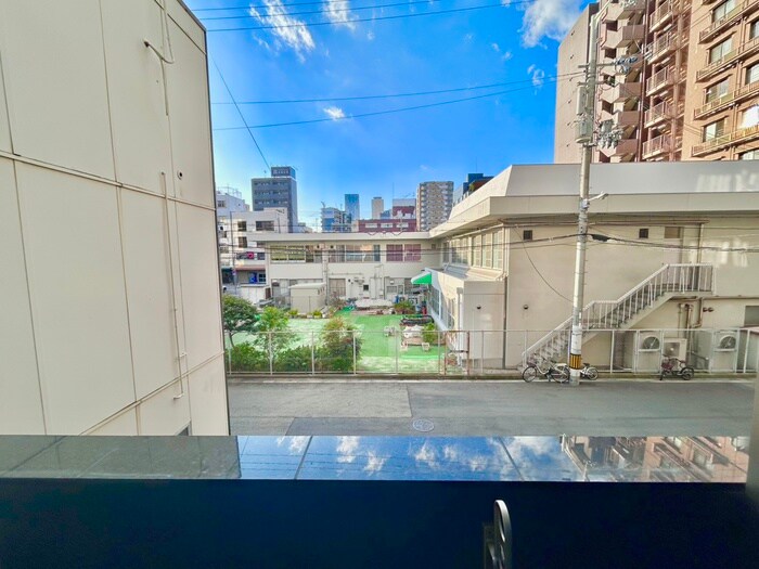 物件内観写真18　(室内からの展望)