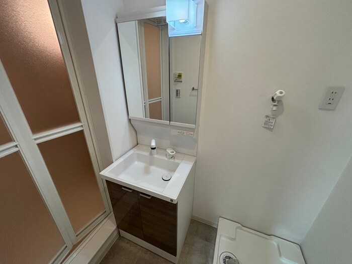 物件内観写真12　(洗面)