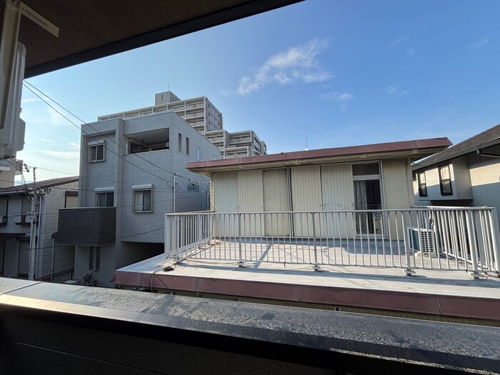 物件内観写真14　(室内からの展望)