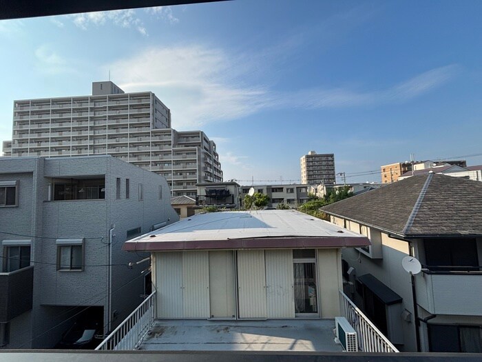 物件内観写真14　(室内からの展望)