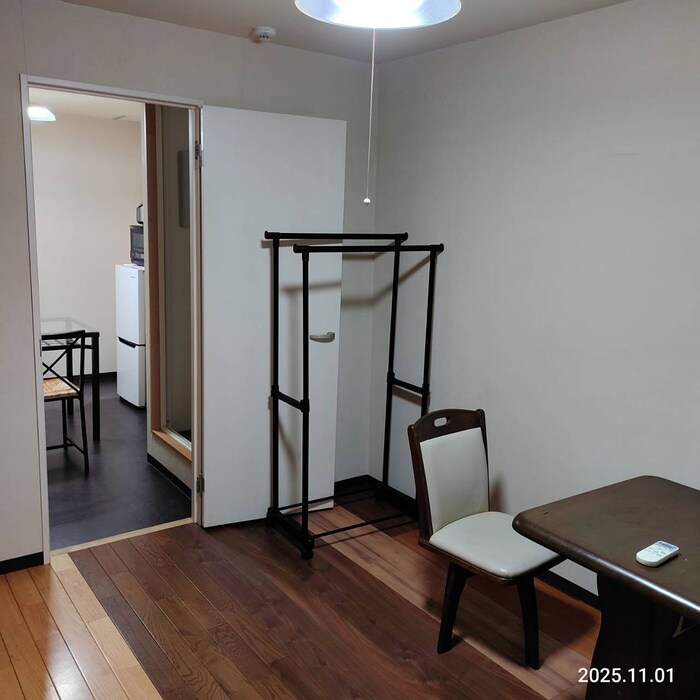 物件内観写真7　(居室)