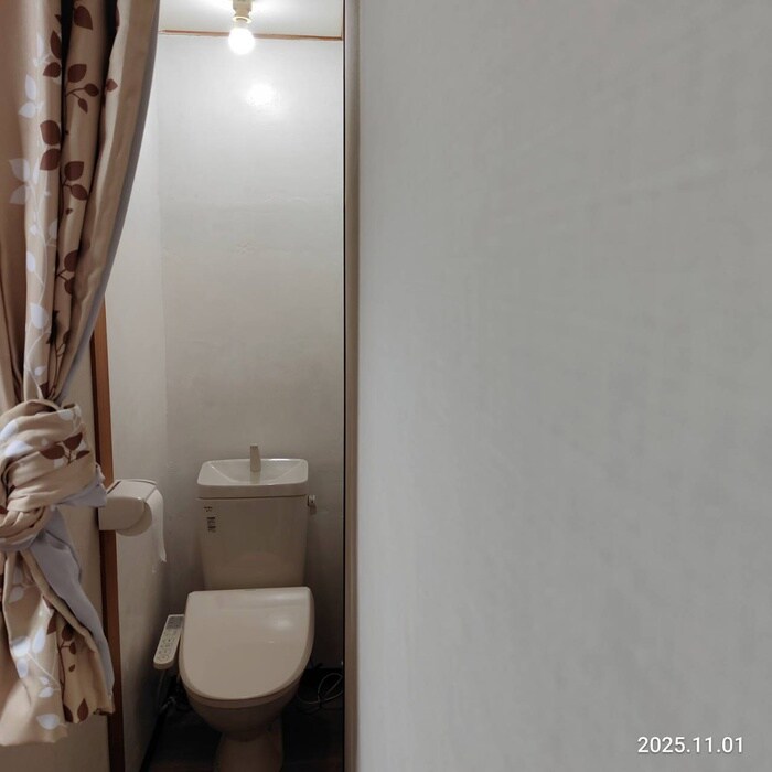 物件内観写真9　(トイレ)