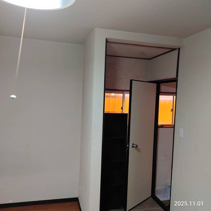 物件内観写真10　(内観写真)