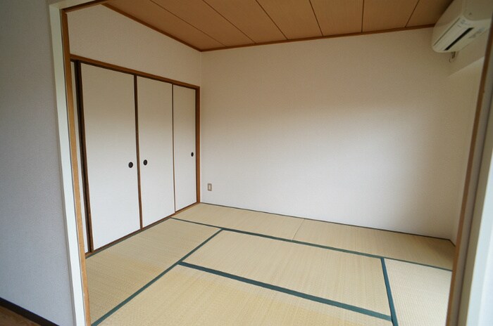 物件内観写真9　(居室)