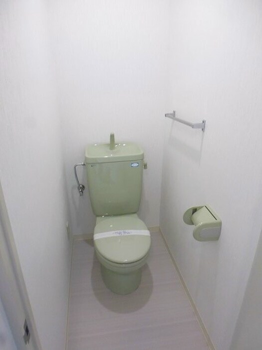 物件内観写真16　(トイレ)