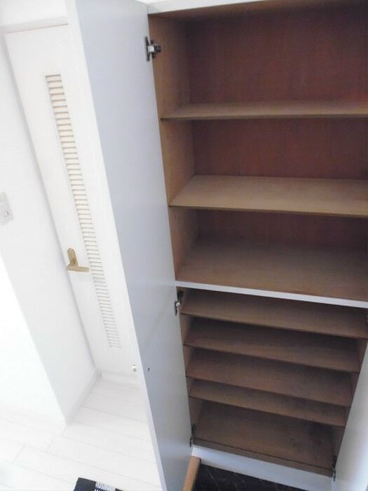 物件内観写真19　(靴箱)