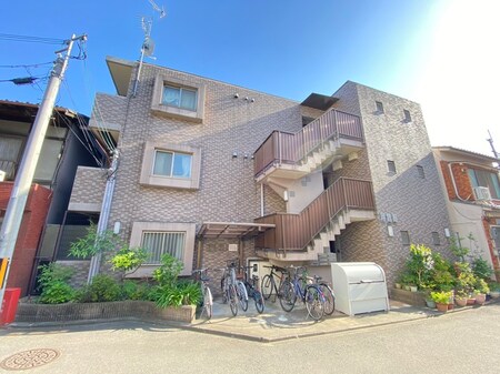 翔鶴館外観写真