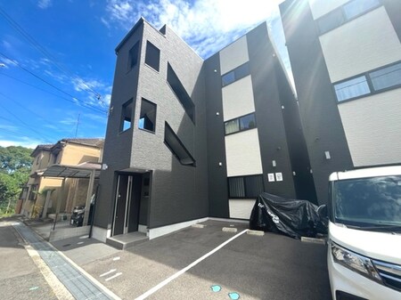プレジール高取山町B棟外観写真