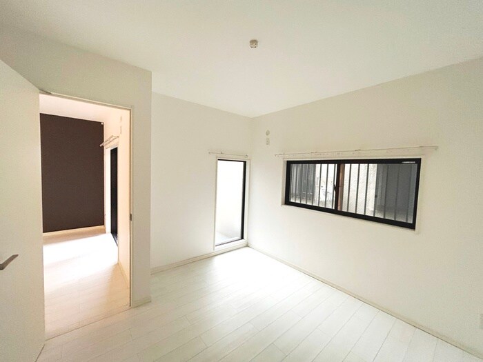 物件内観写真8　(居室)