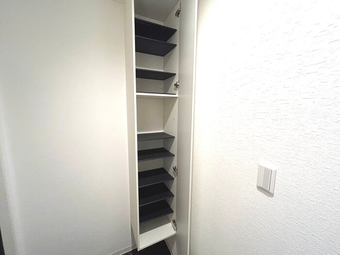 物件内観写真16　(靴箱)