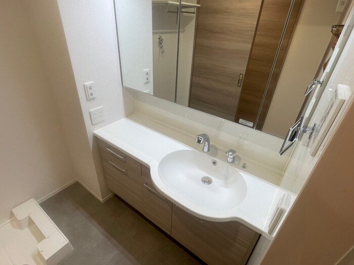 物件内観写真9　(洗面)