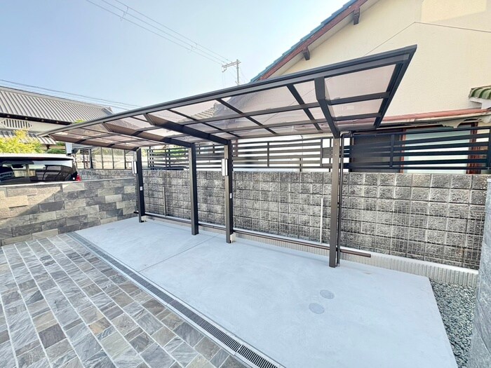 物件外観写真4　(駐輪場)