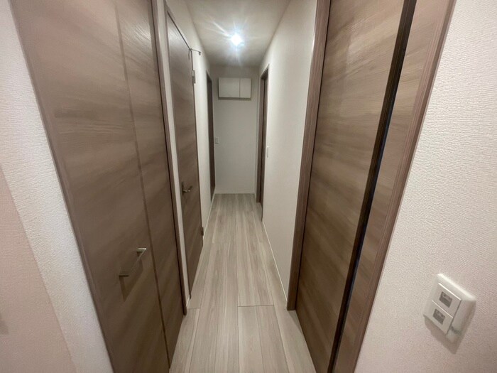 物件内観写真14　(廊下)