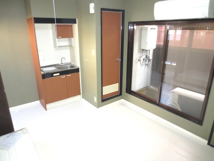 物件内観写真10　(居室)