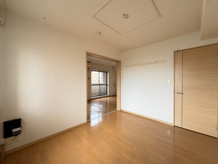 物件内観写真14　(居室)