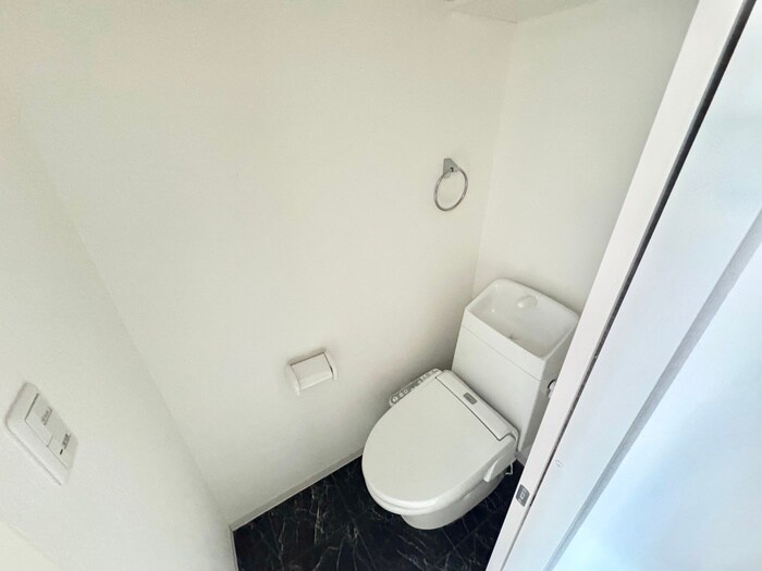物件内観写真10　(トイレ)