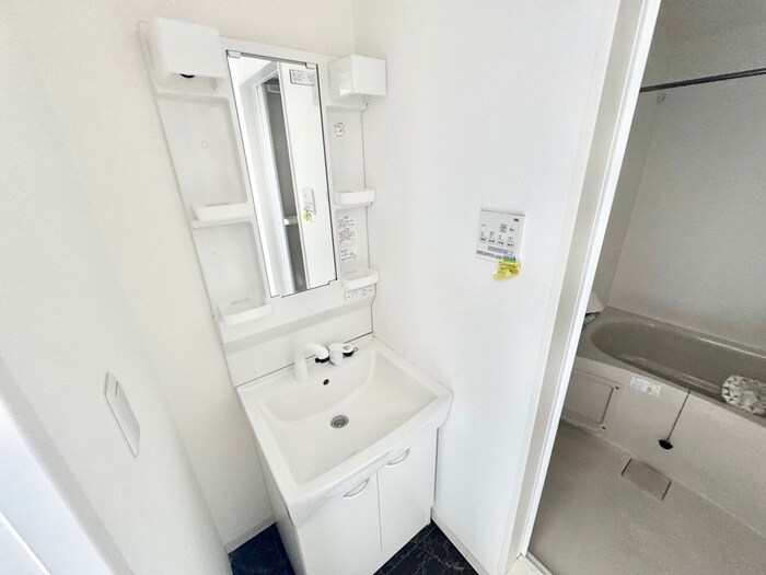 物件内観写真11　(洗面)