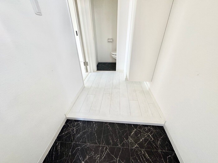 物件内観写真17　(廊下)