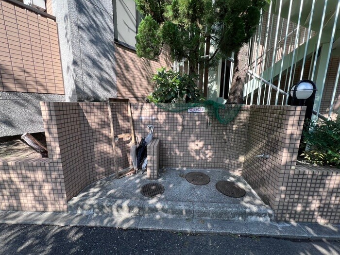 物件外観写真6　(建物設備)